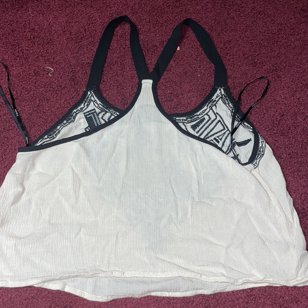 Light Crop Top - Picture 4 of 4